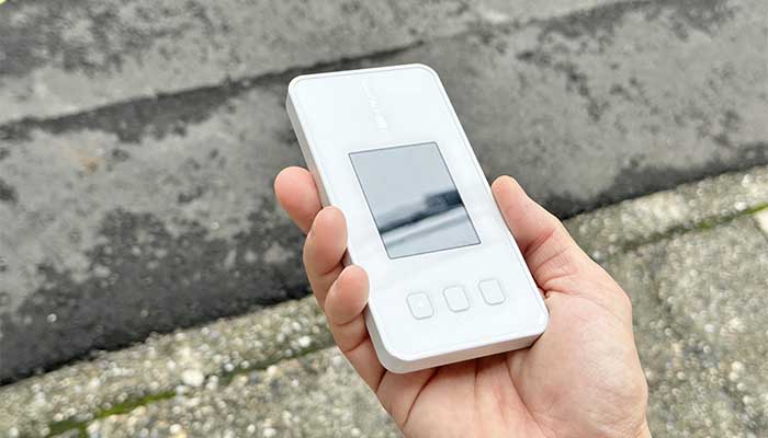 持ち運び可能な小型端末(モバイルルーター)